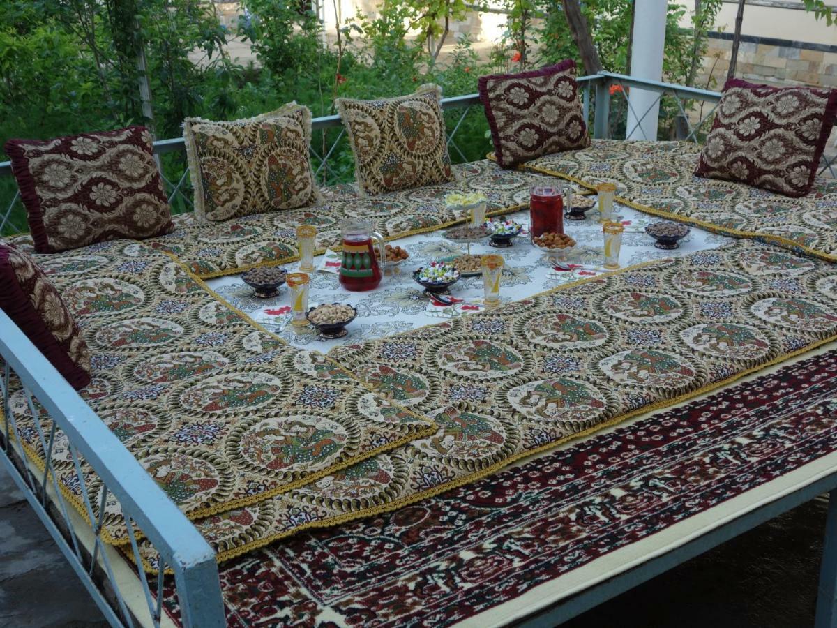 Nurobod Guesthouse Buxoro Luaran gambar